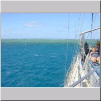 02-06-cairns-reef355.jpg