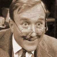 Robert Hardy